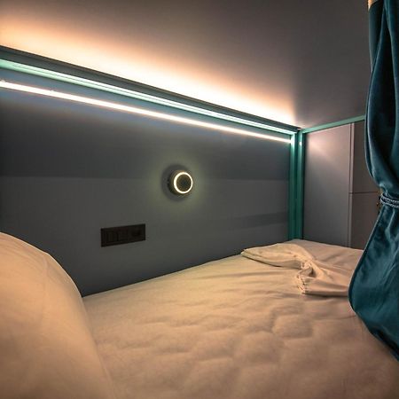 Vega 43 Hostel Sarandë Eksteriør billede