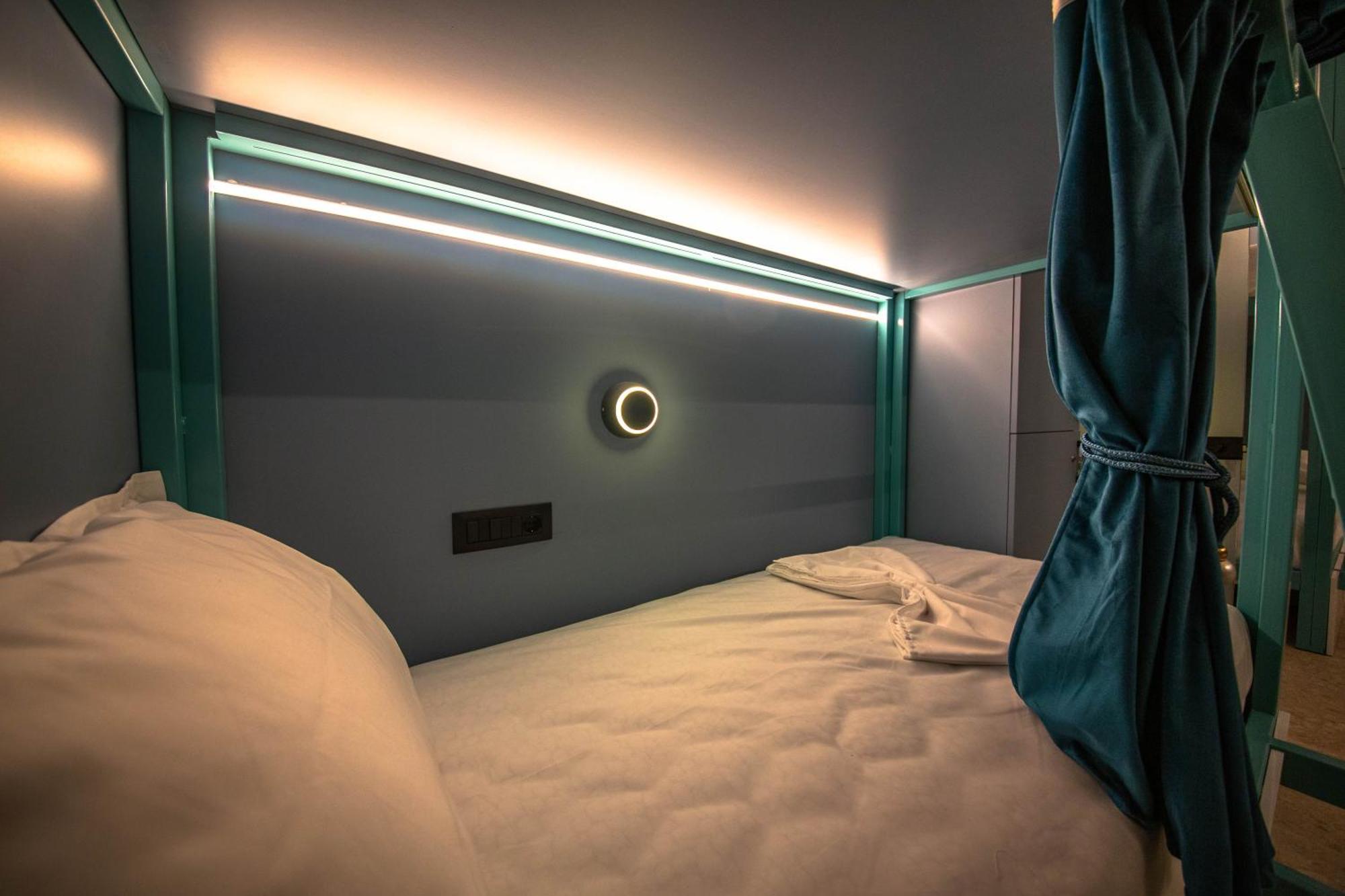 Vega 43 Hostel Sarandë Eksteriør billede