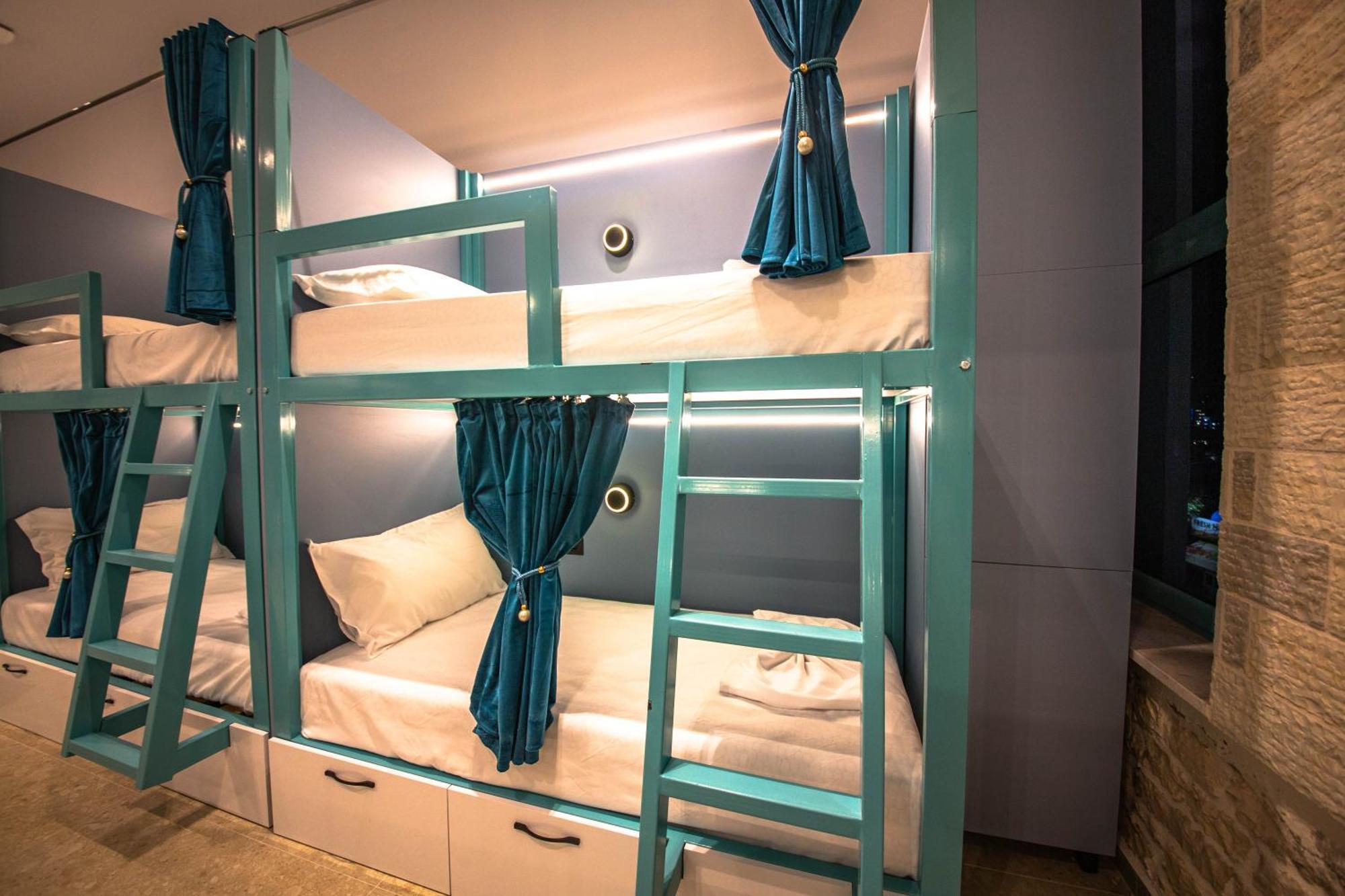 Vega 43 Hostel Sarandë Eksteriør billede